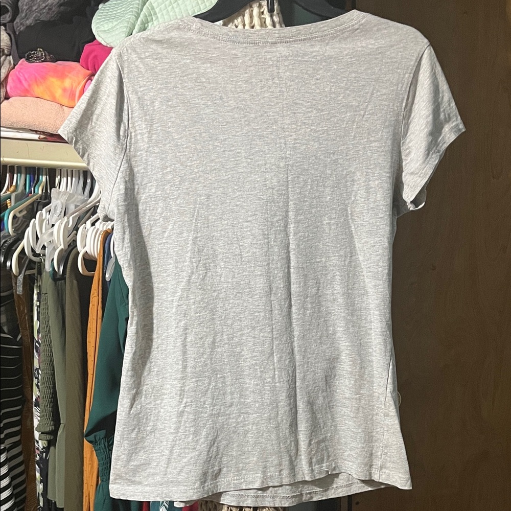 Wound Up Gray Tee with Butterfly Design (Mariposa) - Picture 4 of 4